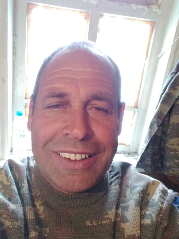  42887855  , 47 ,    