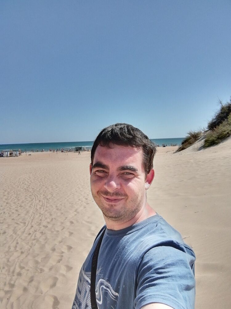  ,   Denis, 37 ,   ,   , c 