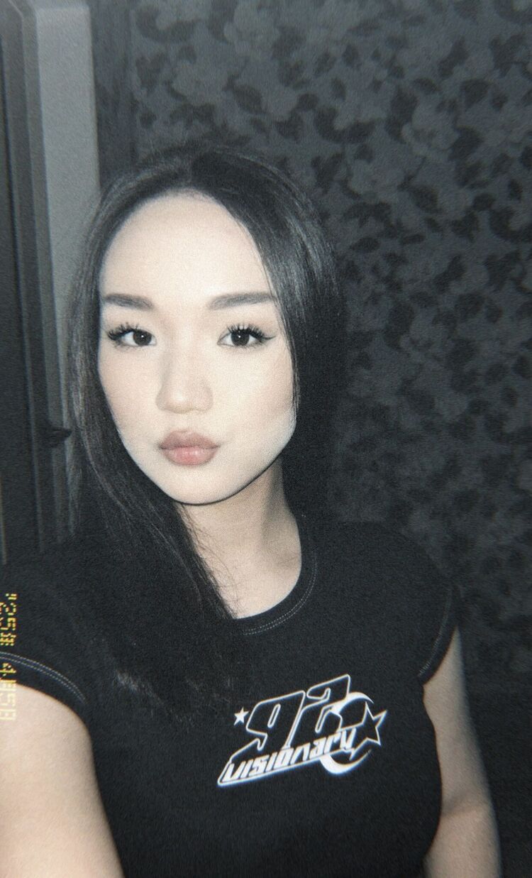 ,   Rina, 19 ,     , c , 