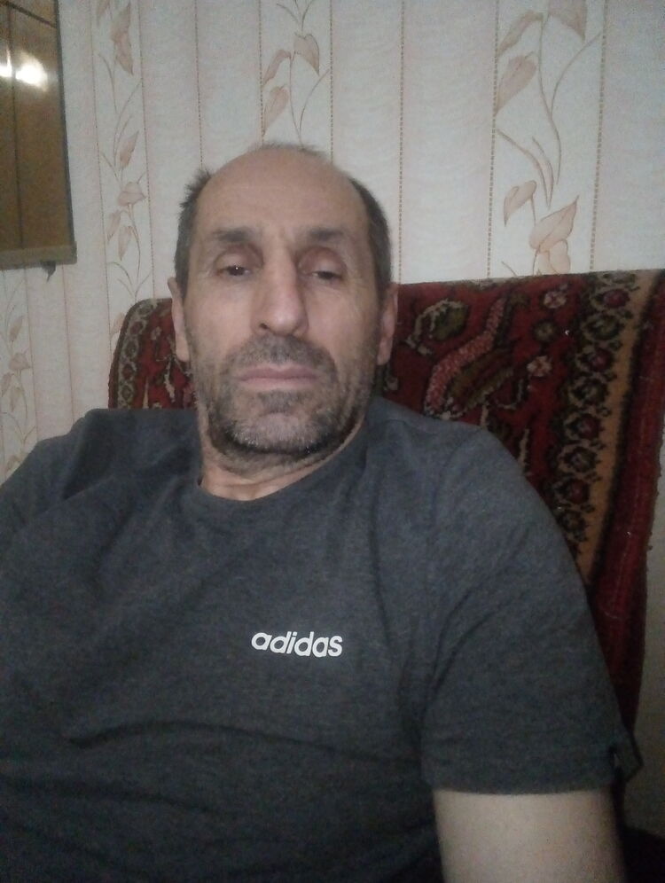  39059915  Vahan, 56 ,    