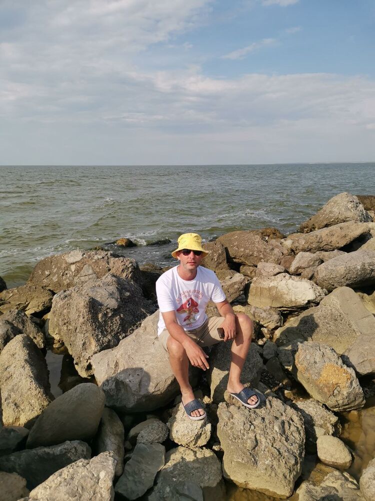  53292375  Kirill, 37 ,    