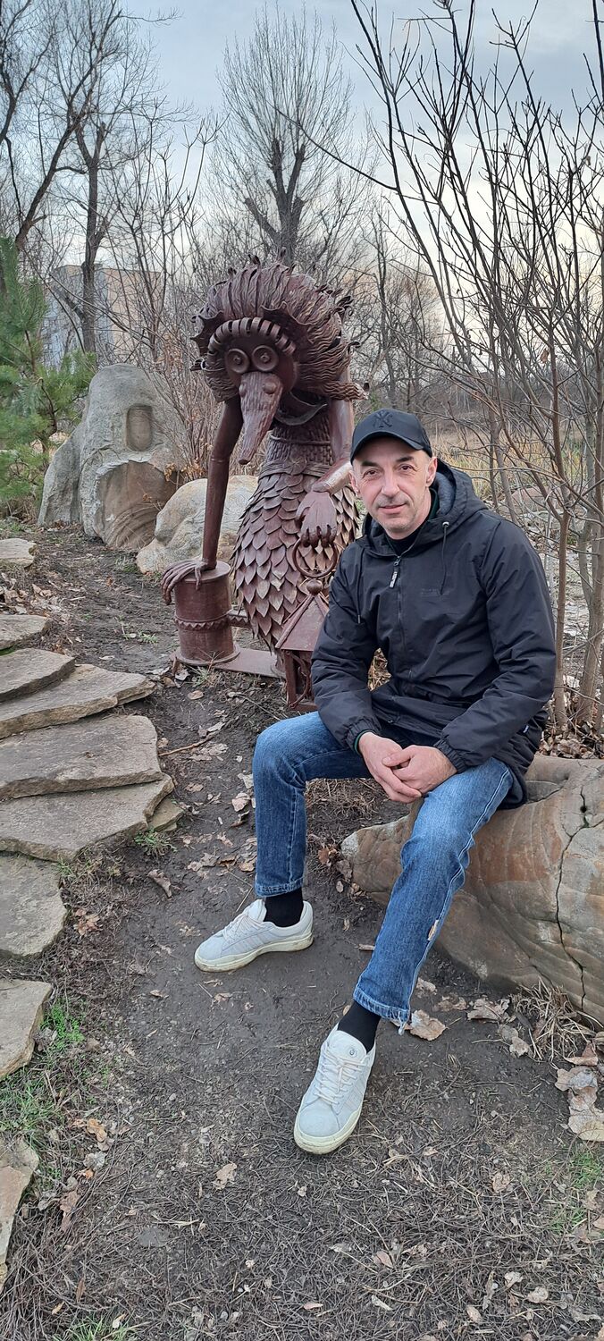  ,   Konstantin, 43 ,   ,   
