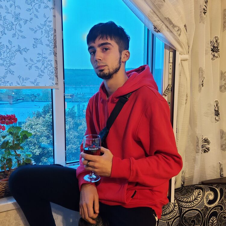  22607885  , 28 ,    