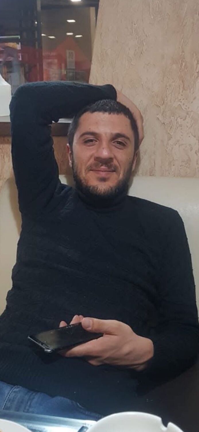  54520685  Arman, 35 ,    