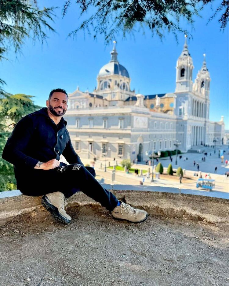 ���� 52061945 ������� ��, 35 ���, ���� ���������� � ������������