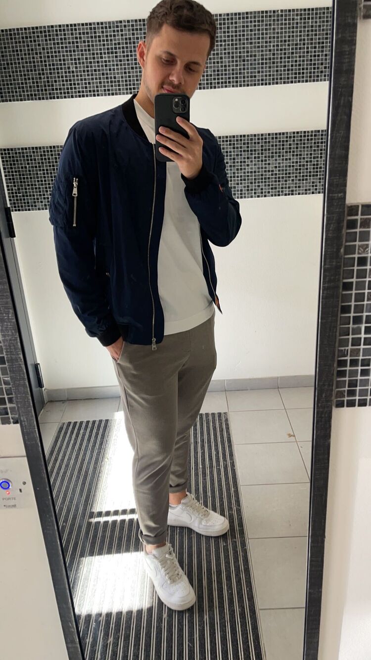  ,   David, 27 ,   c 