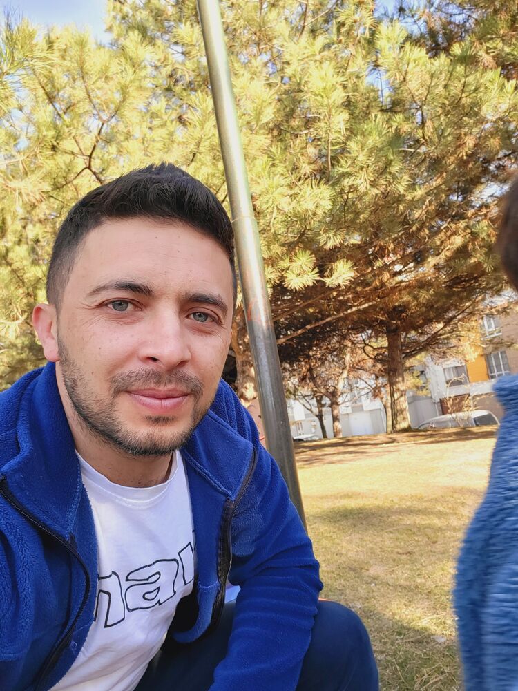  ,   Volkan, 35 ,   ,   