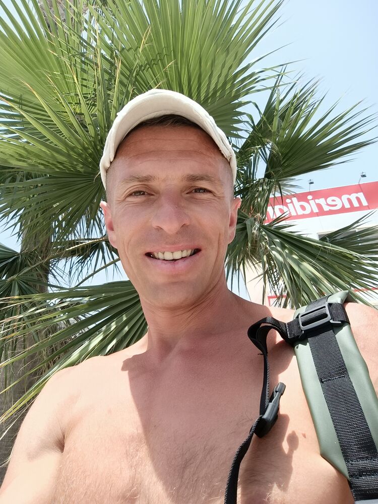  47713845  Janis, 39 ,    Limassol