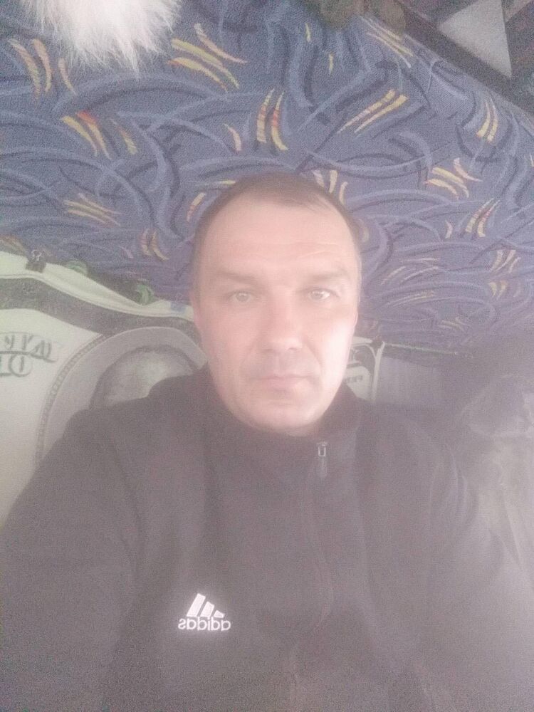  28394665  , 49 ,    