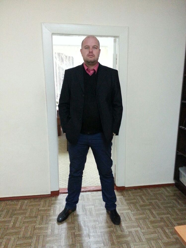  ,   Anton, 42 ,   