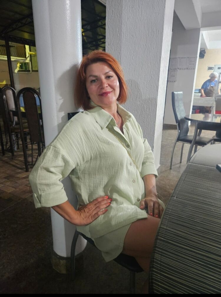  ,   Elena, 53 ,   ,   , c 