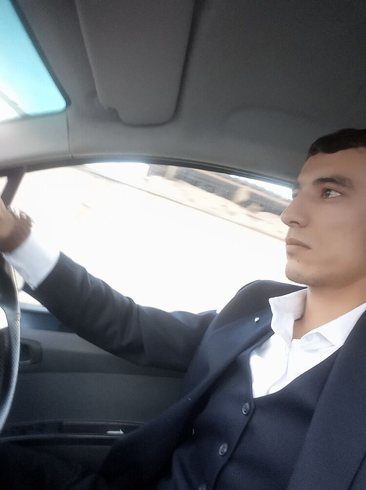  22025545  Qobulbek, 29 ,    