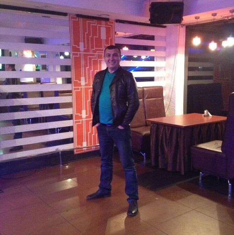  22618055  Arzu, 49 ,    -
