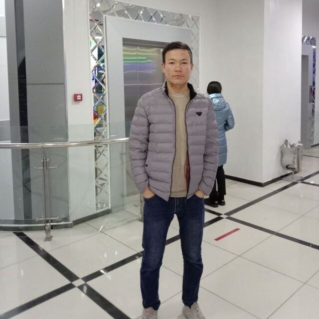  40401695  , 24 ,    