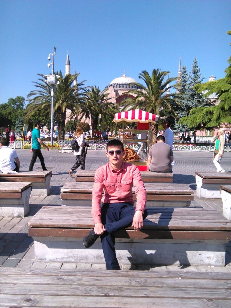  17964805  NURZHAN, 31 ,    