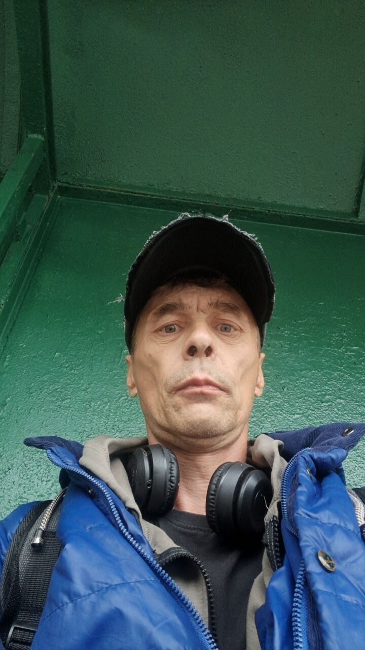  44945325  , 46 ,    