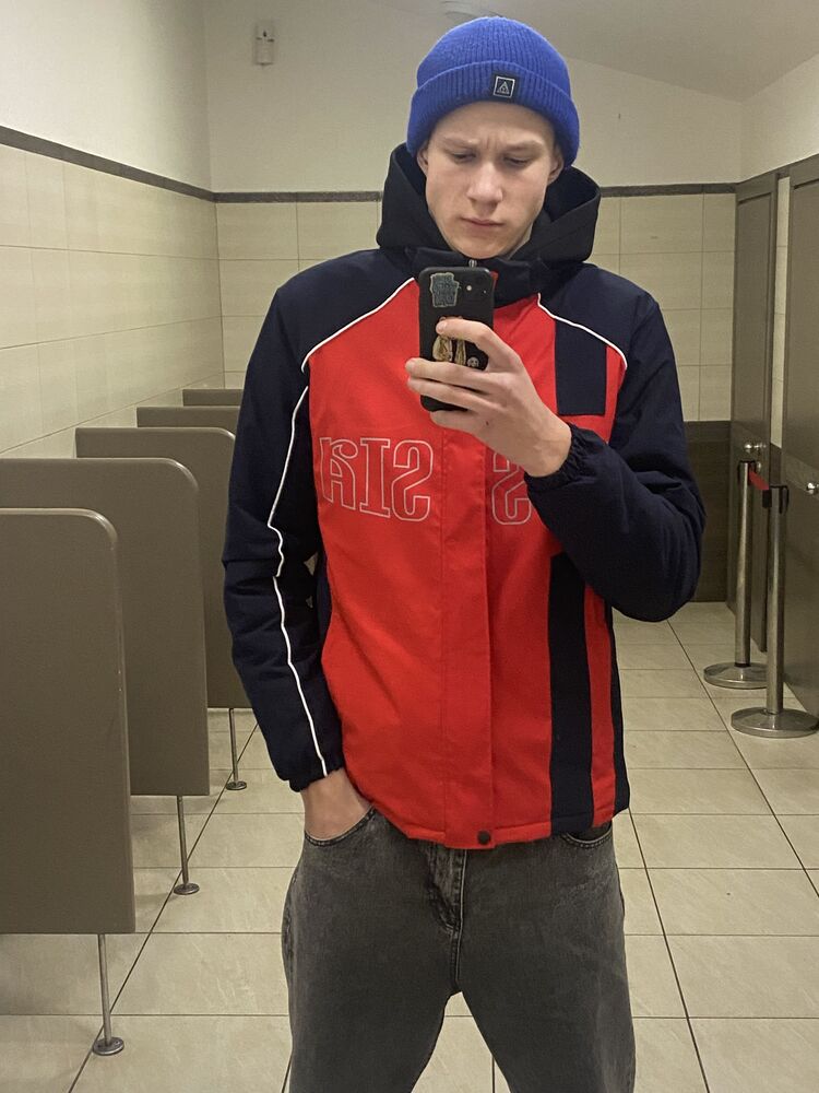  34579175  Daniil, 20 ,    Deleted