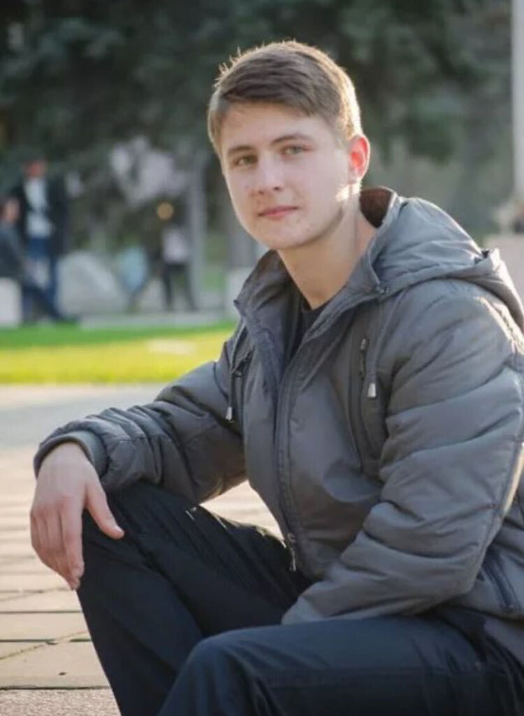 Фото молодого парня русского