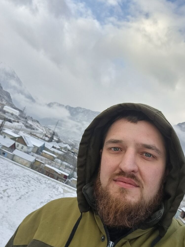  ,   Alexander, 32 ,   ,   , c , 