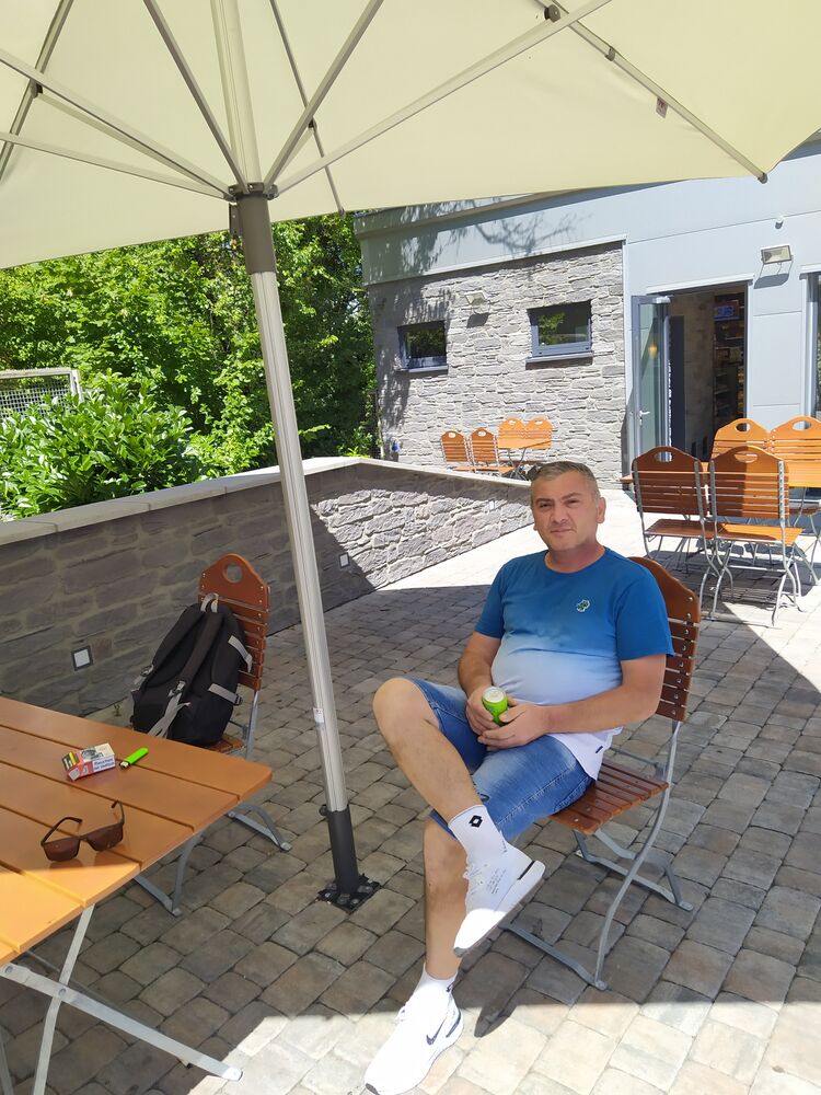  27720105  Giorgi, 51 ,    Herten