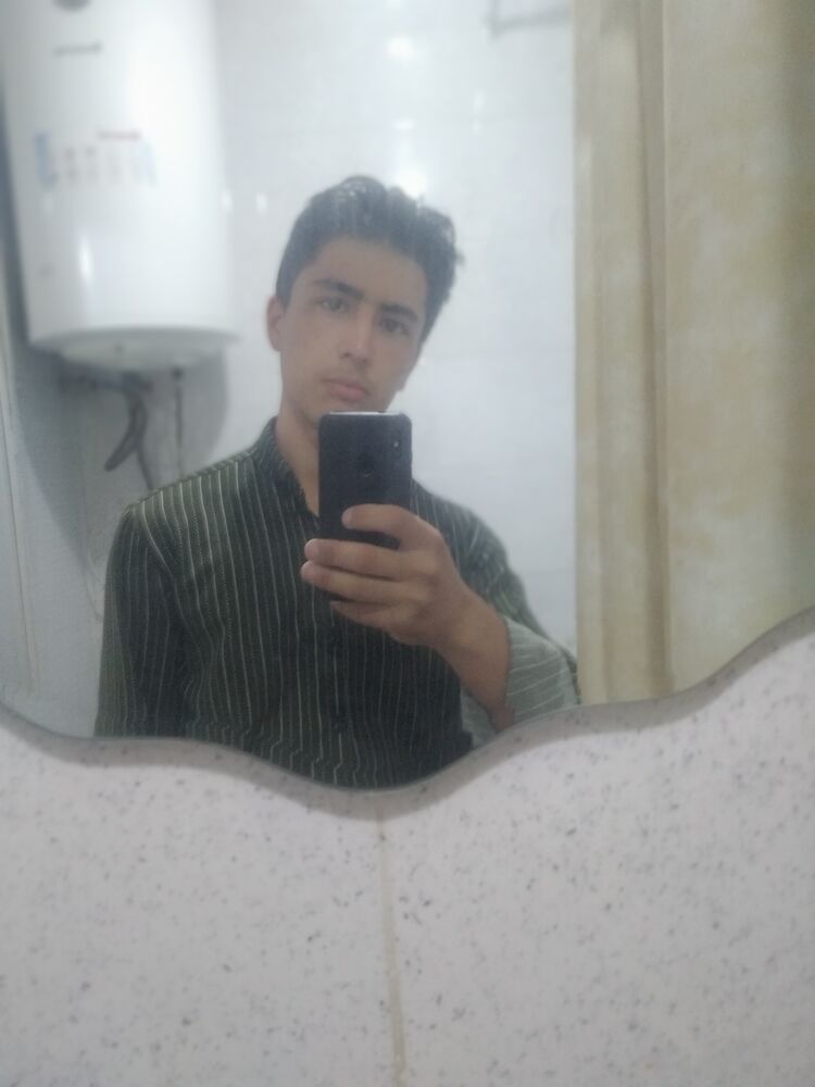  52979005  , 18 ,    