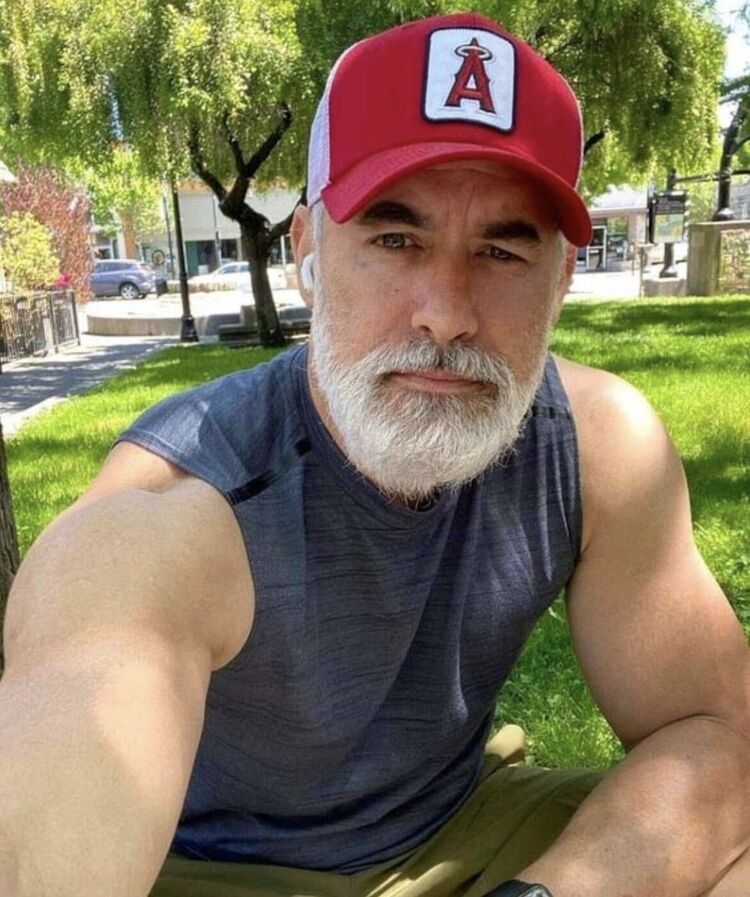  ,   James Oliver, 40 ,   ,   