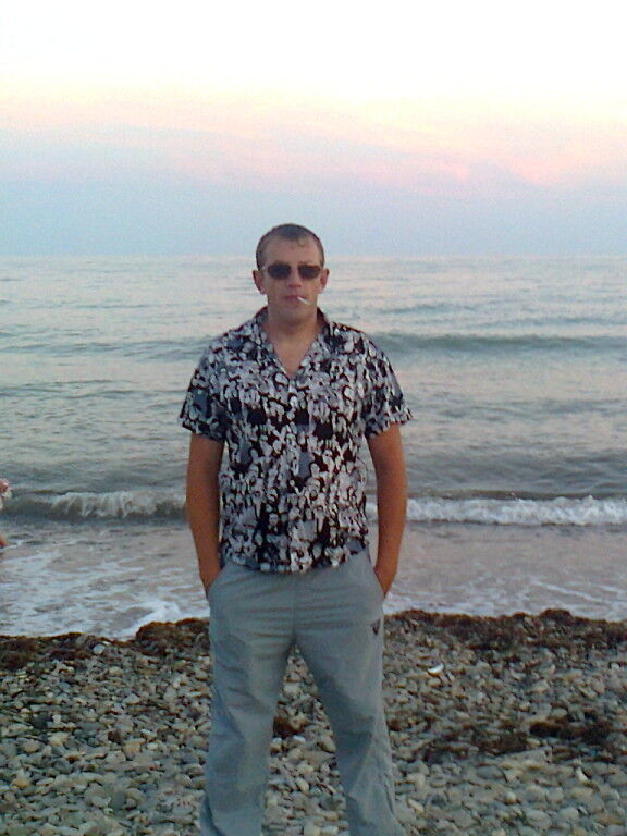  ,   Aleks, 44 ,   ,   , c 