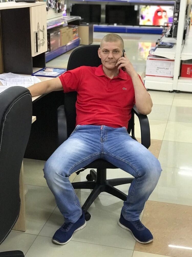  --,   DEN BEST, 48 ,  