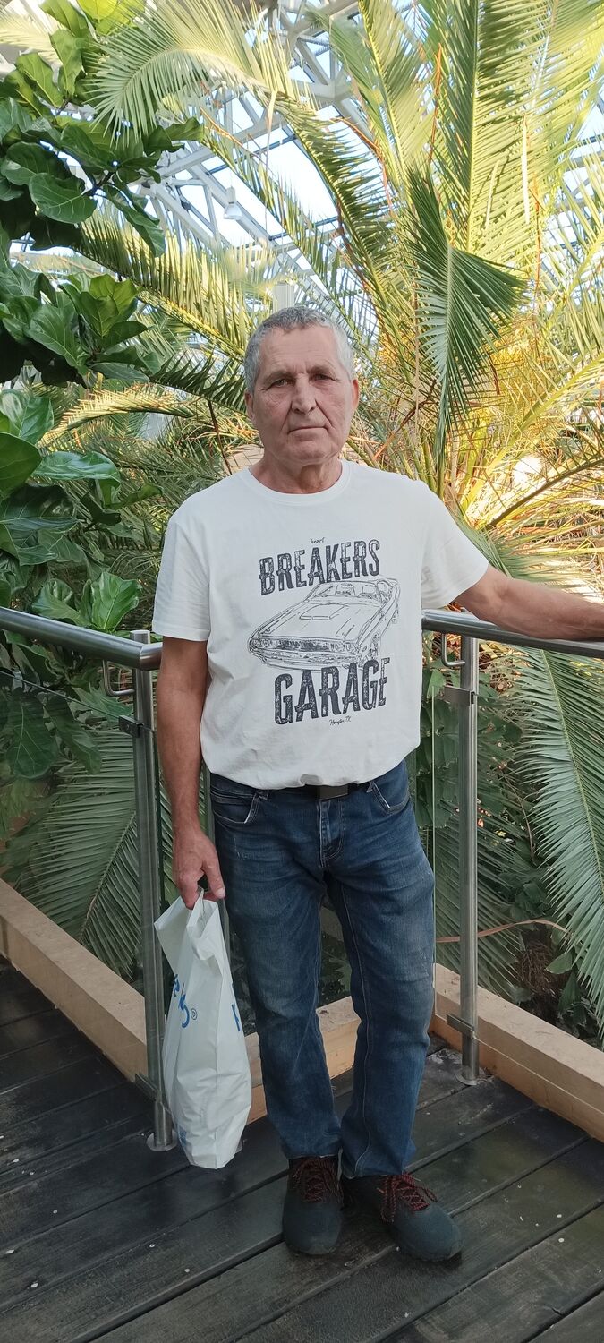  Jasien,   , 59 ,   c 
