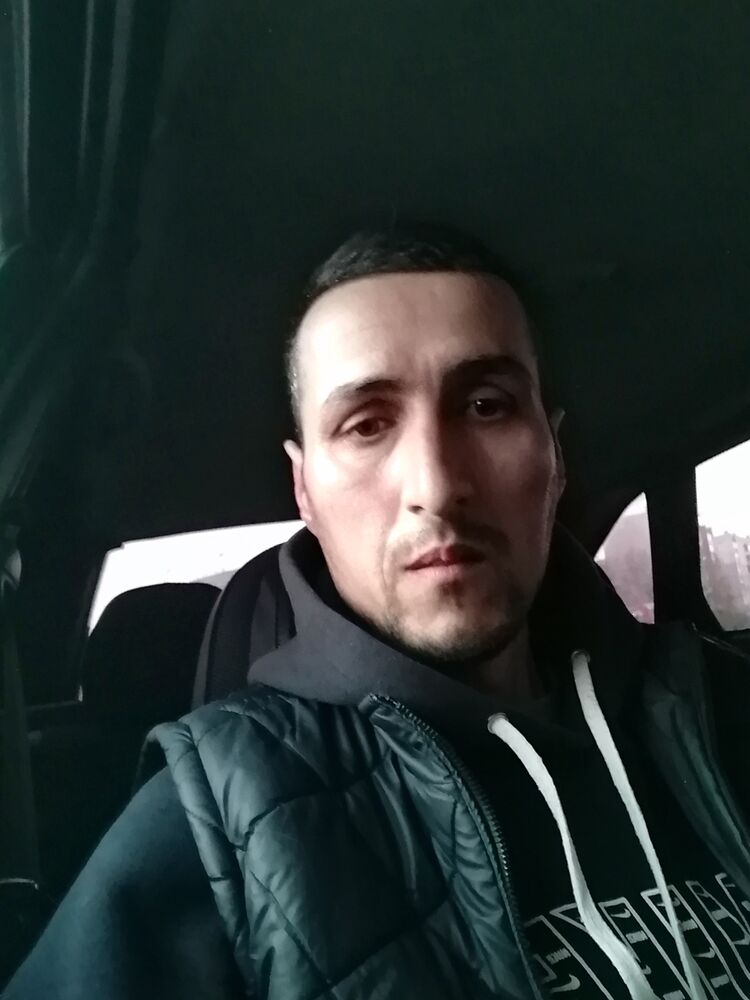  52981635  , 39 ,    