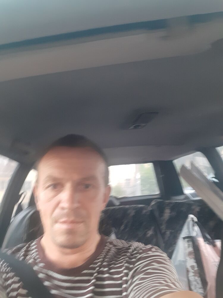  31849805  , 52 ,    