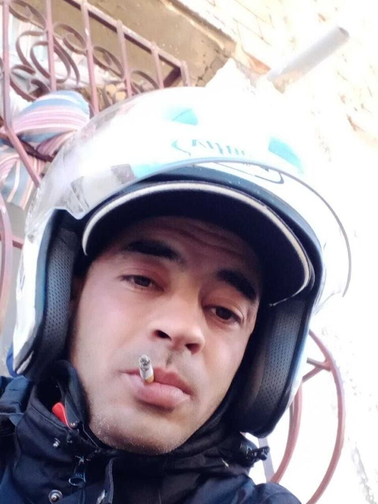  53637385   , 39 ,    