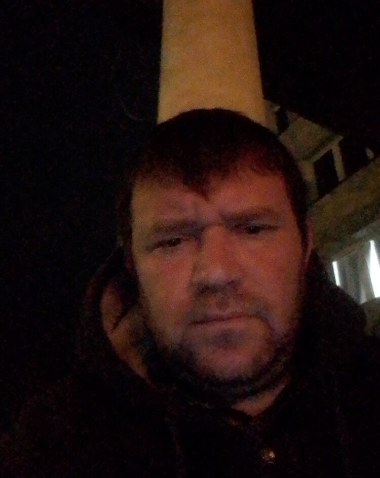 31870535  Ihor, 41 ,    