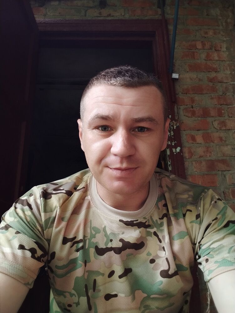  37100185  , 35 ,    