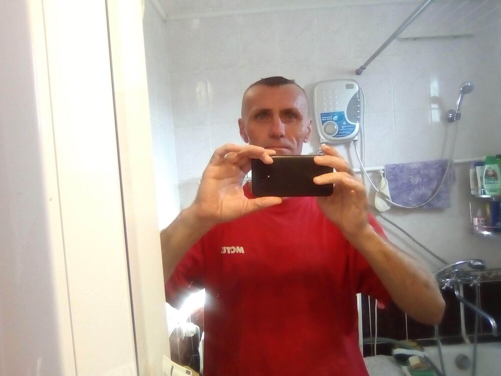  40983125  , 52 ,    