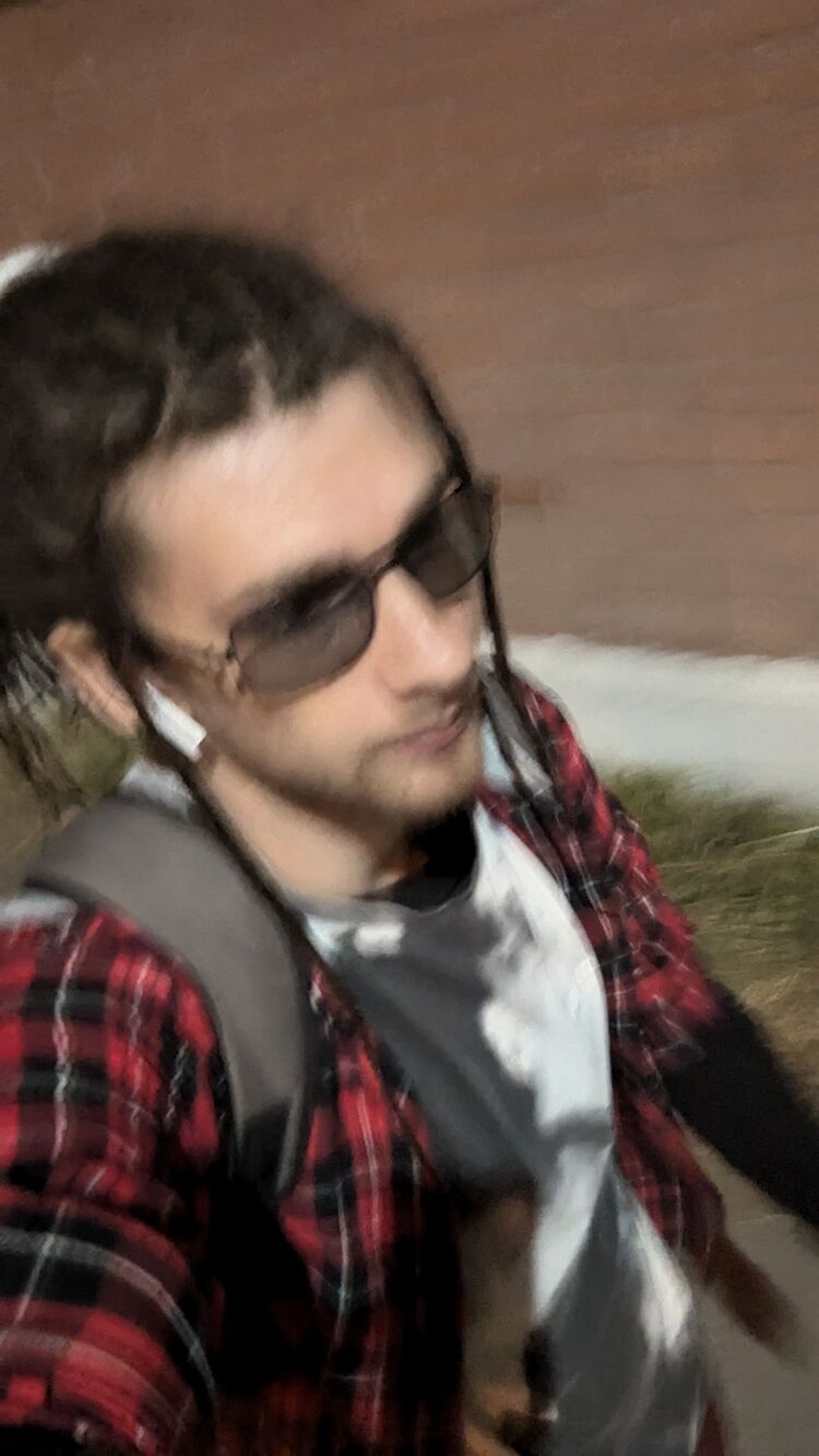  46030165  , 27 ,    