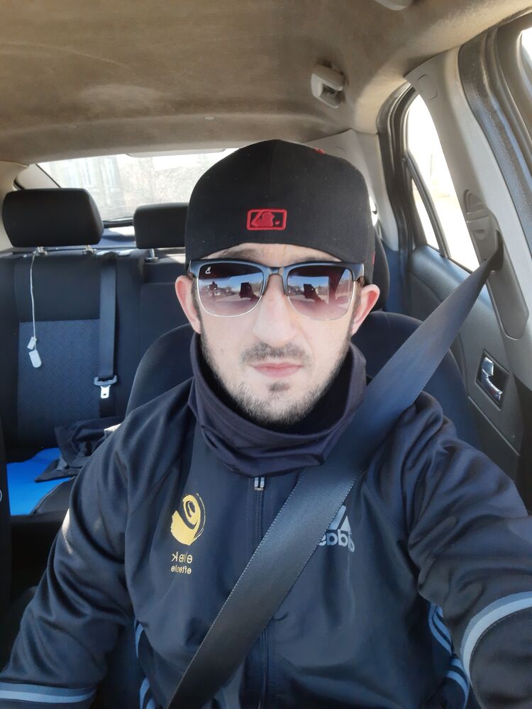  26347415  Bacho, 30 ,    Bielsko-Biala