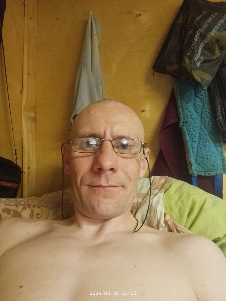  42134835  , 32 ,    