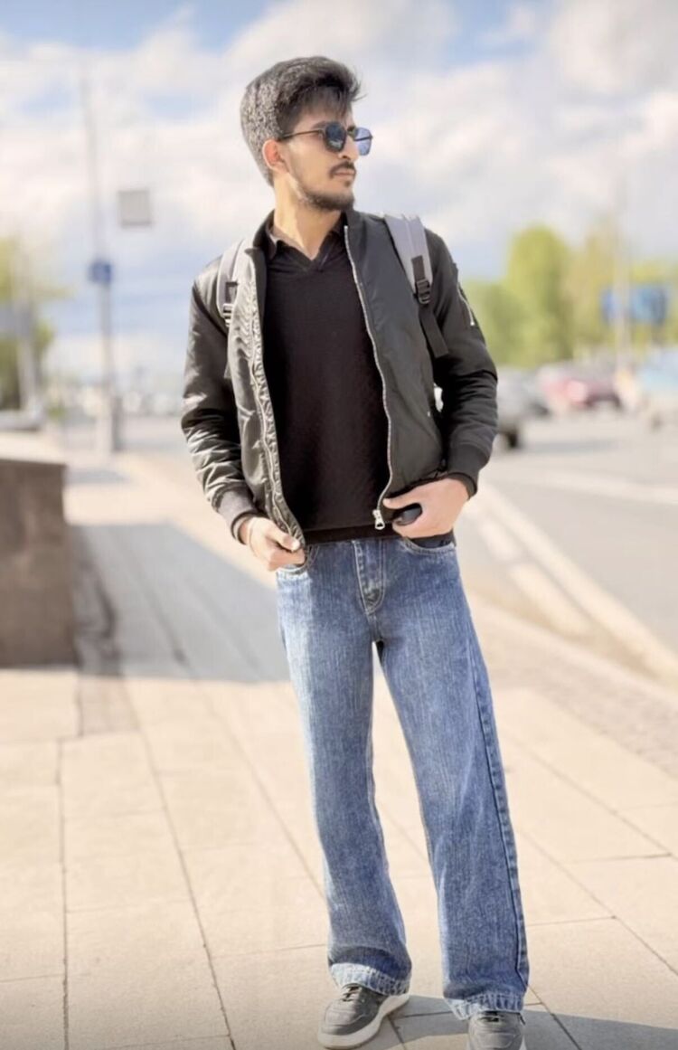  ,   Raj, 27 ,   ,   