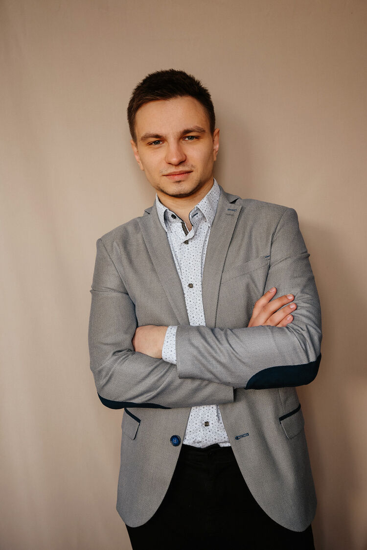  ,   Ivan, 32 ,   
