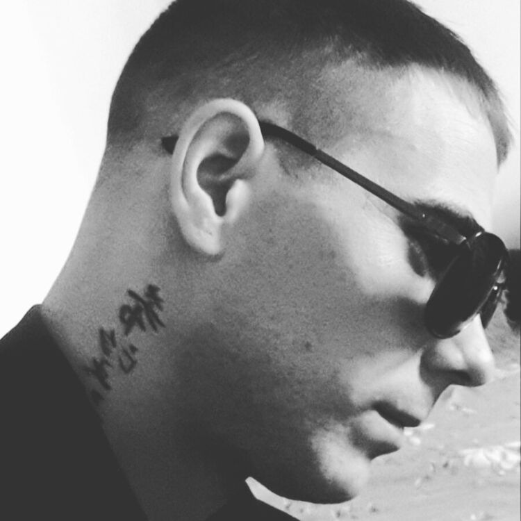 ���� 30212325 ������� �������, 32 ����, ���� ���������� � ��������