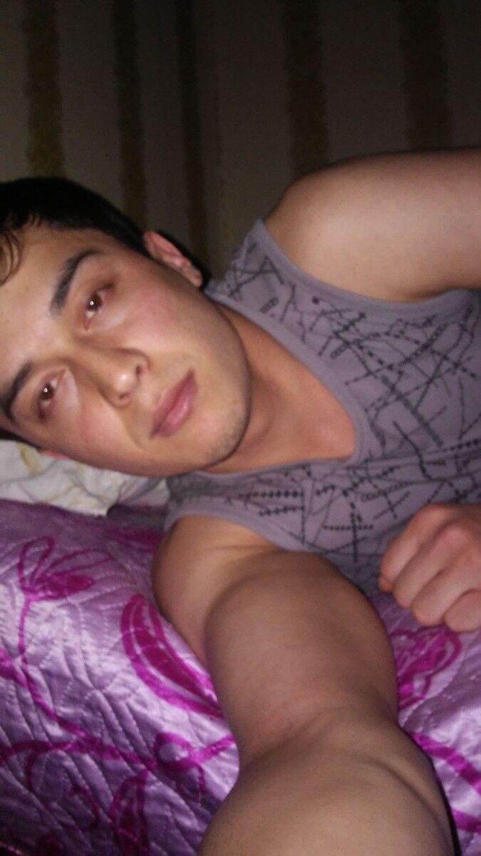  9406195  Bekzot, 33 ,    