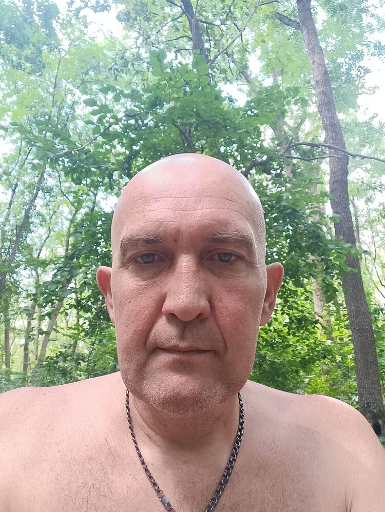  45415385  Leonid, 49 ,    