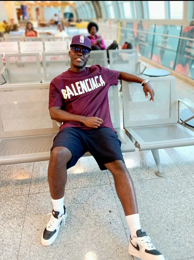  Bissau,   James, 32 ,   ,   