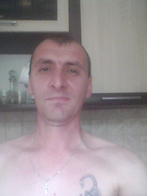  10090225  , 47 ,    