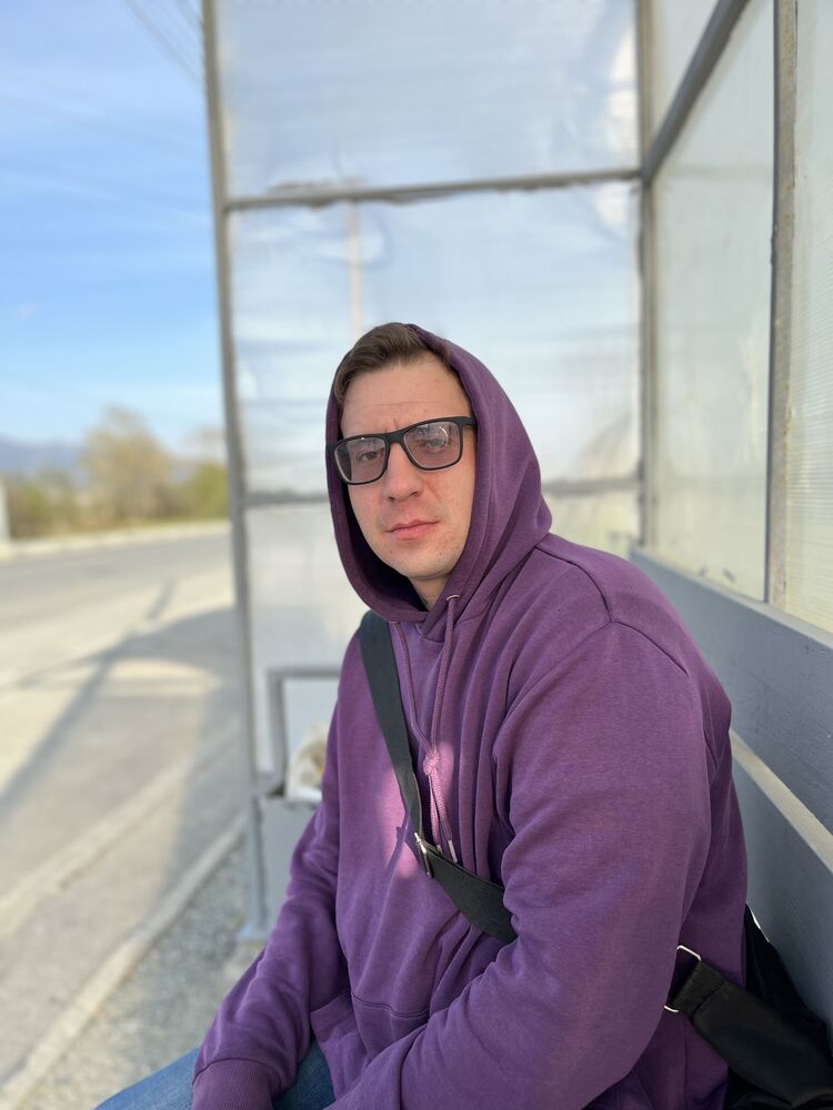  53840465  , 32 ,    -