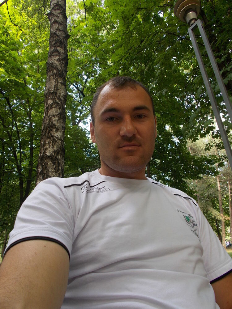  ,   Vadim, 37 ,  