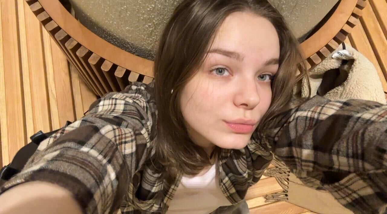  49424705  , 22 ,    