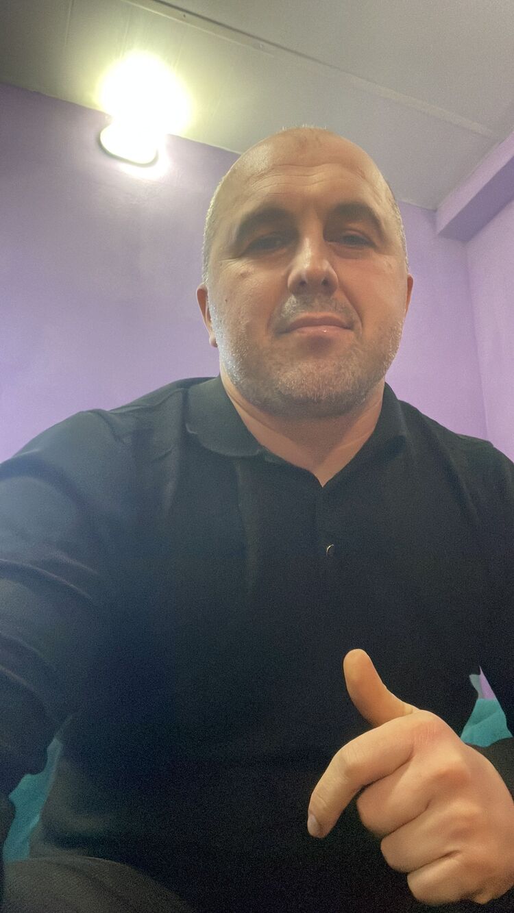  46645925  , 37 ,    