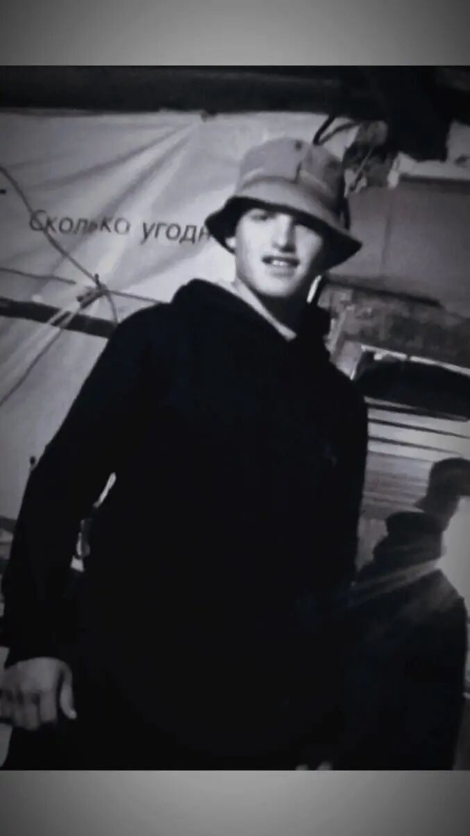  30366535  Nikolay, 21 ,    